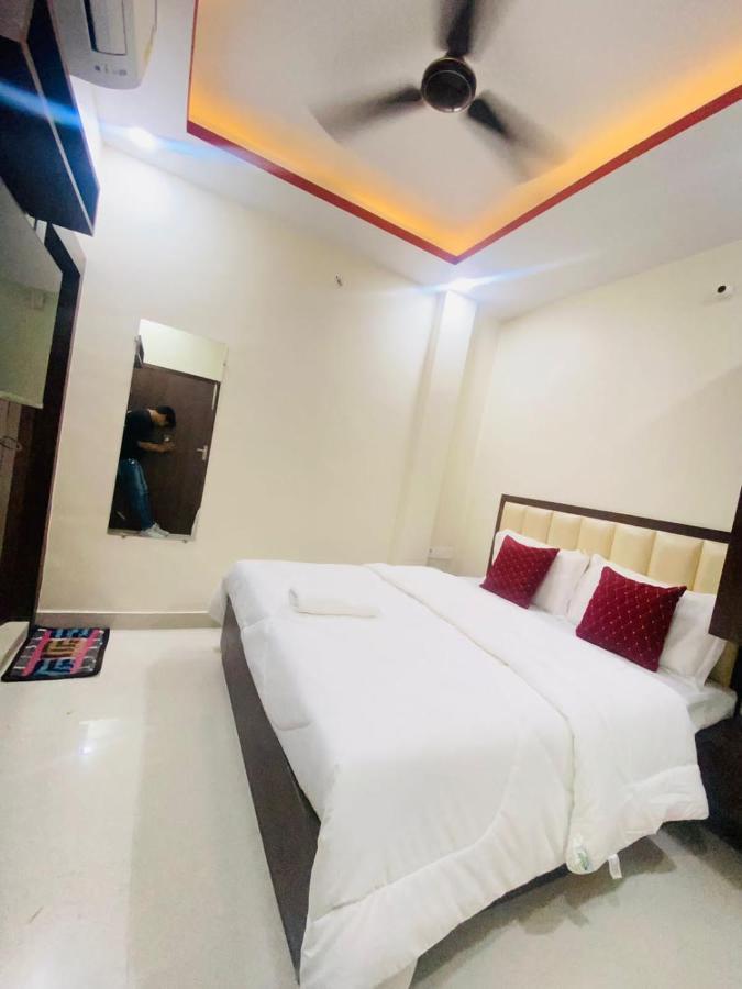 Hotel Grill Inn Lucknow Ngoại thất bức ảnh
