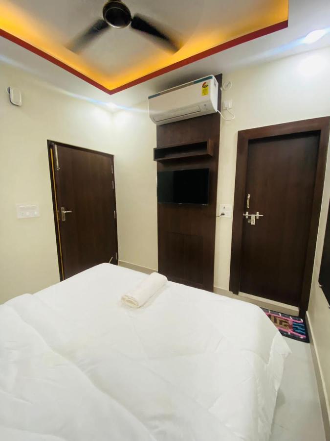 Hotel Grill Inn Lucknow Ngoại thất bức ảnh