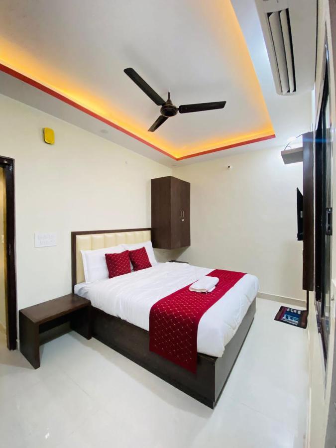 Hotel Grill Inn Lucknow Ngoại thất bức ảnh